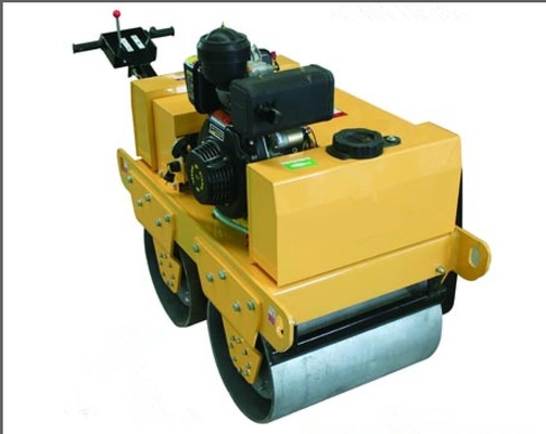 Hydraulic Double Drum Compactor Road Roller Cast Iron / Steel Material 600kg