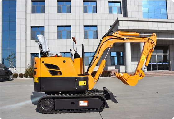 Simple 1.5km/H Mini Excavator Machine / Digging Machine For Farm Weight 800kg